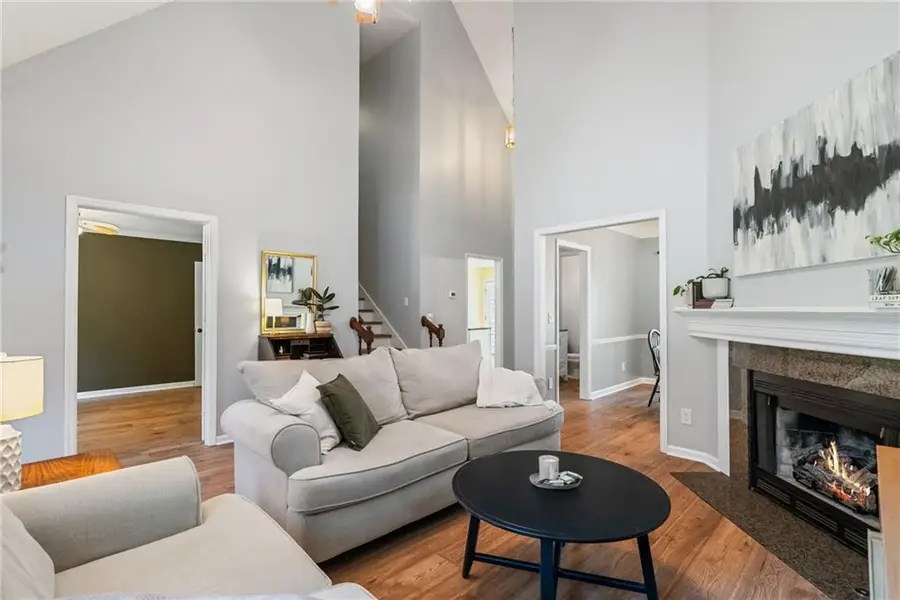 219 Tennis Court Lane Nw, Kennesaw, GA 30144 - Image #2