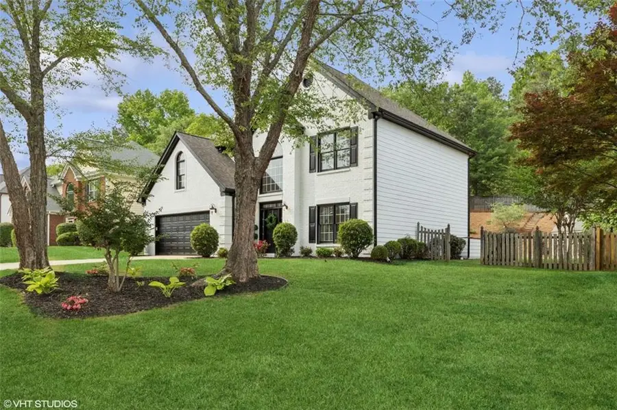 230 Bluff Oak Drive, Roswell, GA 30076 - Image #2