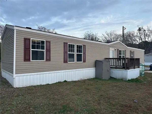 145 Town Lane, Fayetteville, GA 30214