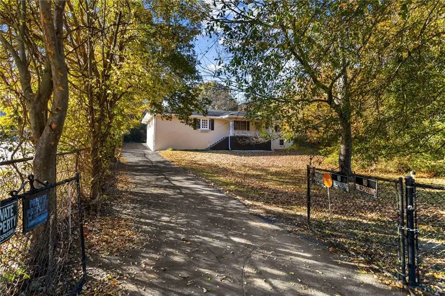 1021 Wisteria Drive Sw, Mableton, GA 30126 - Image #2