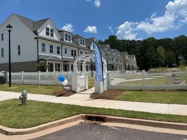 204 Village Overlook #J2, Canton, GA 30114 - Image #2