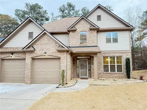 3925 Dunaire Drive, Stone Mountain, GA 30083