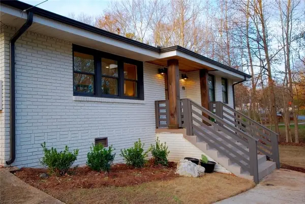 911 Lake Court Se, Smyrna, GA 30082