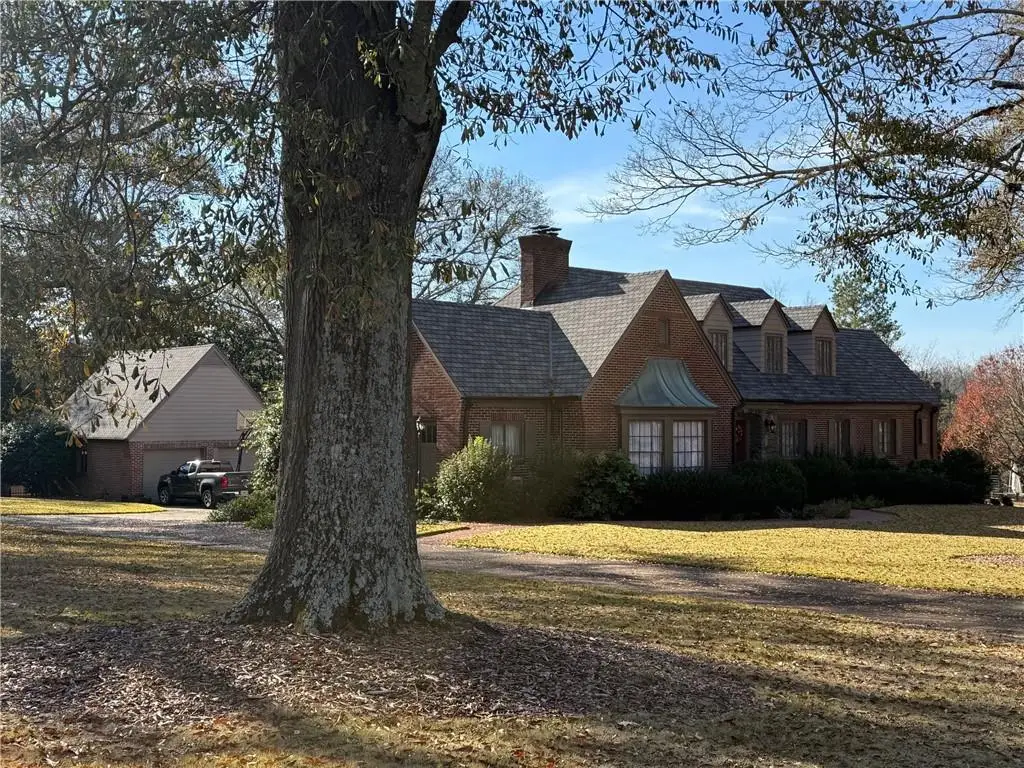 511 Dixon Drive, Gainesville, GA 30501 - Image #1