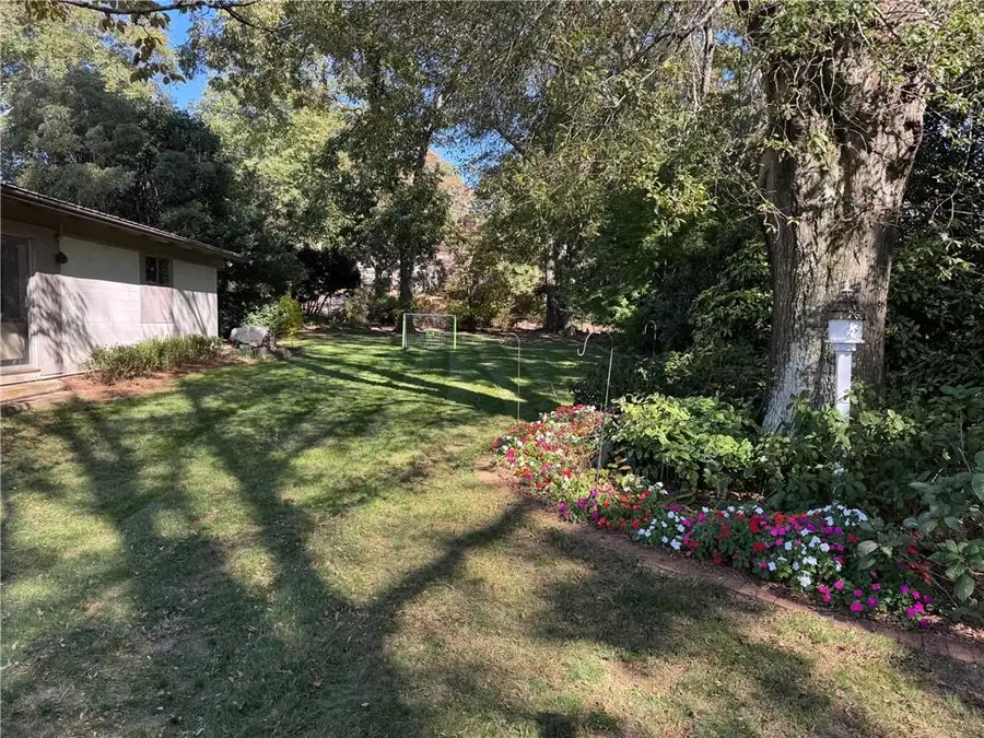 511 Dixon Drive, Gainesville, GA 30501 - Image #3