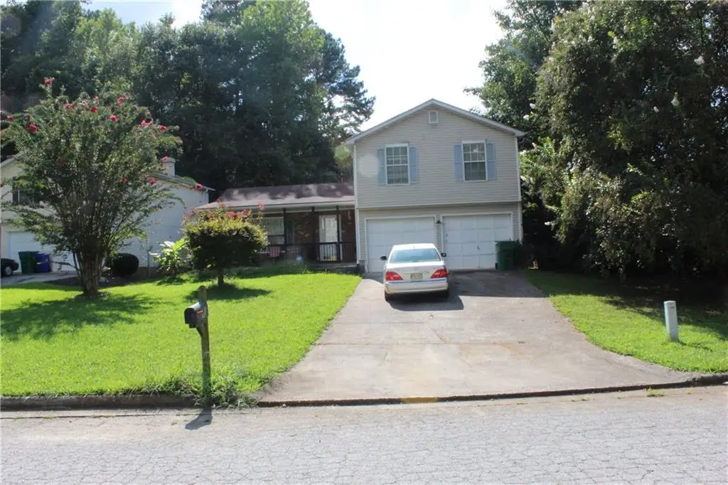 829 Carlingford Place, Lithonia, GA 30058 - Image #1