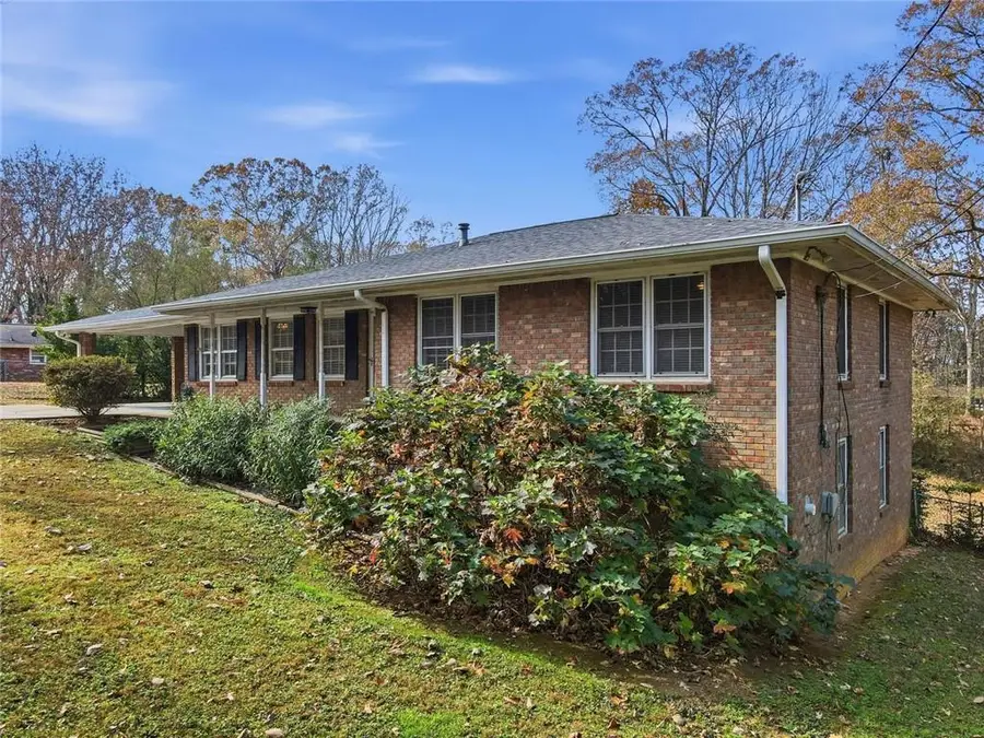 438 Mountainview Circle, Canton, GA 30115 - Image #3
