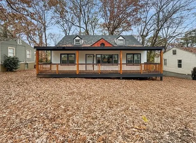 819 Blossom Street Sw, Atlanta, GA 30310 - Image #1