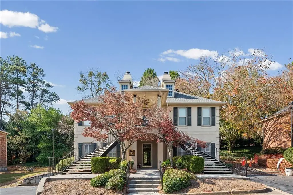 3 Plantation Drive Ne #A, Atlanta, GA 30324 - Image #1