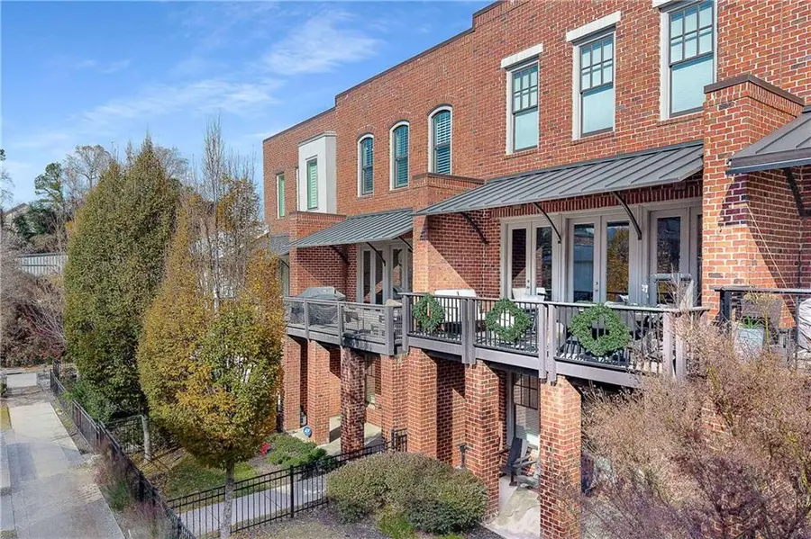 1918 Kings Cross Nw, Atlanta, GA 30318 - Image #2