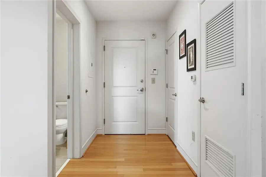 44 Peachtree Place Ne #424, Atlanta, GA 30309 - Image #3