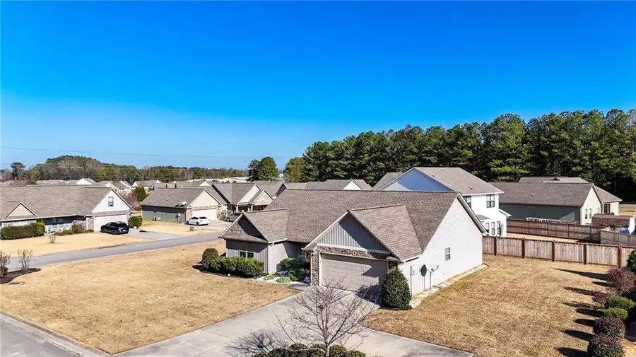 111 Koufax Drive Sw, Calhoun, GA 30701 - Image #2