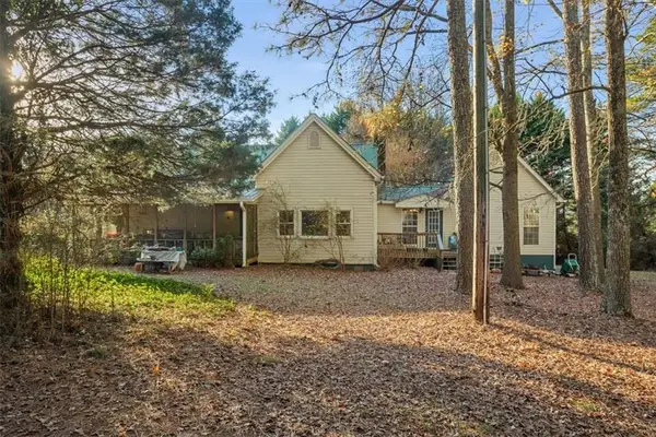 16049 Hopewell Road, Alpharetta, GA 30004