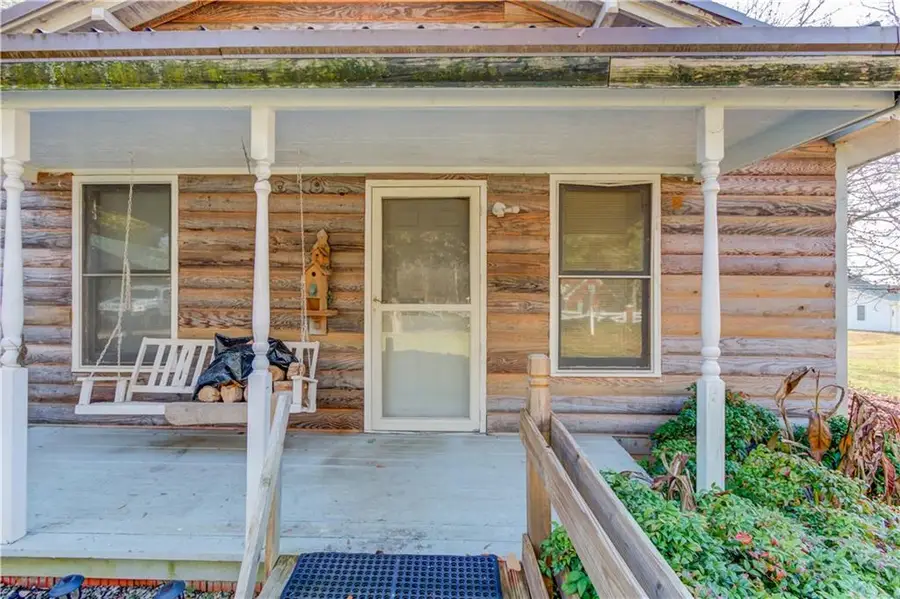 6088 Wade Orr Road, Flowery Branch, GA 30542 - Image #2