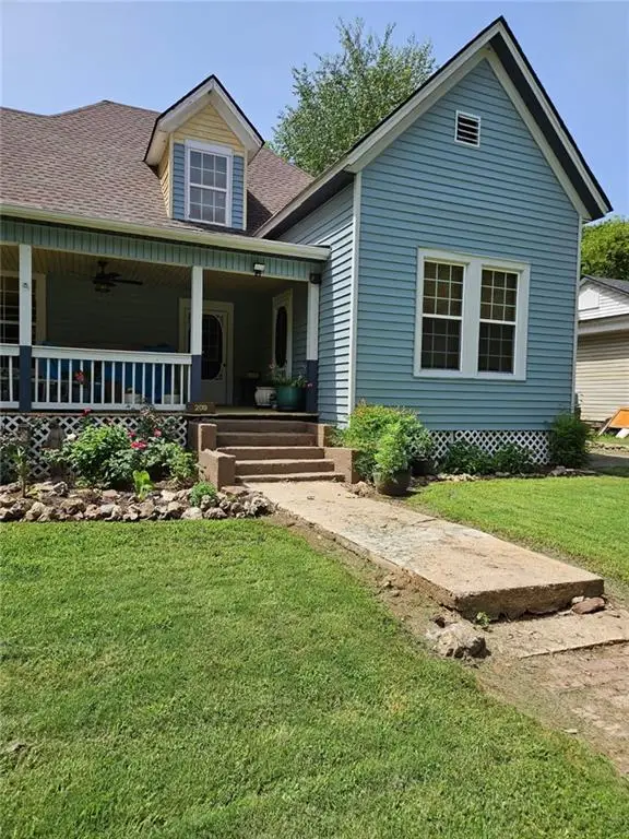 209 Gordon Avenue, Calhoun, GA 30701 - Image #1