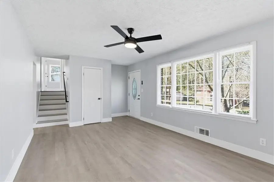 5674 Sandhurst Drive, Forest Park, GA 30297 - #3