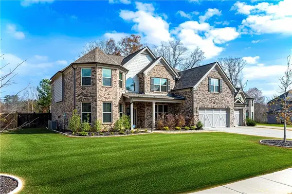 5381 Front Runner Court, Sugar Hill, GA 30518