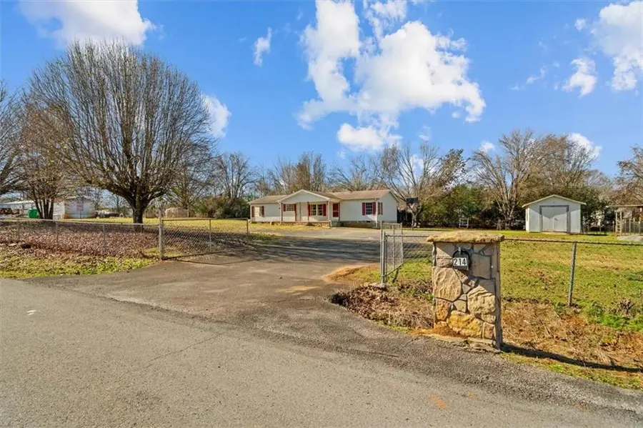 214 Nassau Circle, Chatsworth, GA 30705 - Image #2