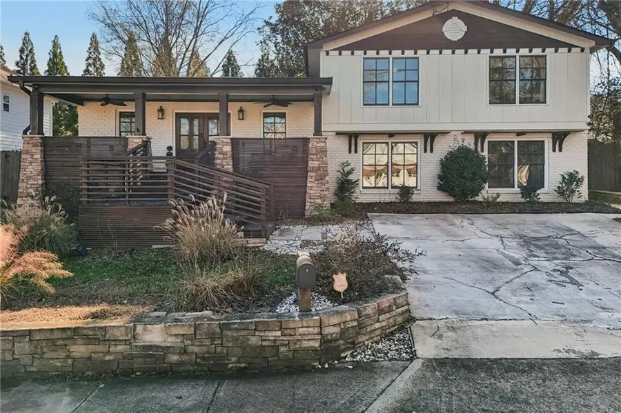 282 Montgomery Street Ne, Marietta, GA 30060 - Image #2