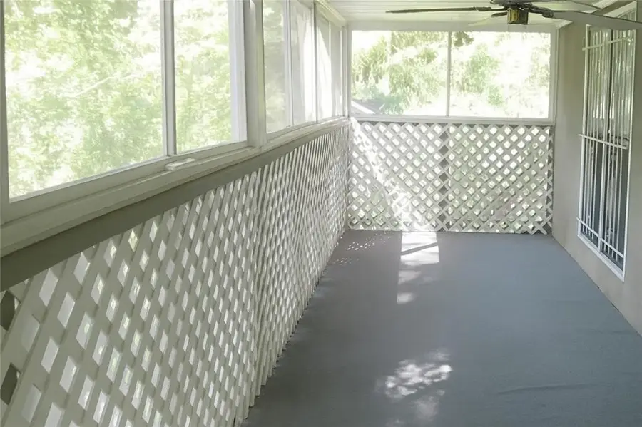 2332 Saint James Drive Nw, Atlanta, GA 30318 - Image #2