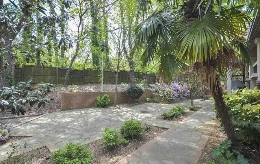 655 E Campus Road #33, Athens, GA 30605 - Image #3