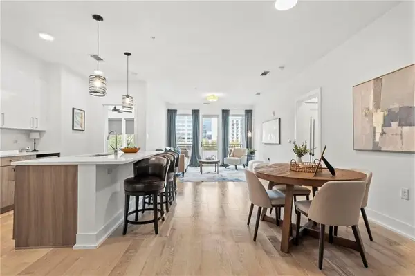 775 Juniper Street Ne #613, Atlanta, GA 30308