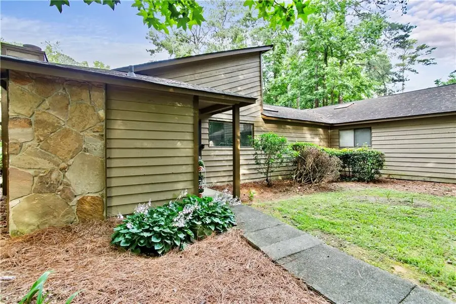 830 Bonnie Glen Drive Se, Marietta, GA 30067 - Image #3