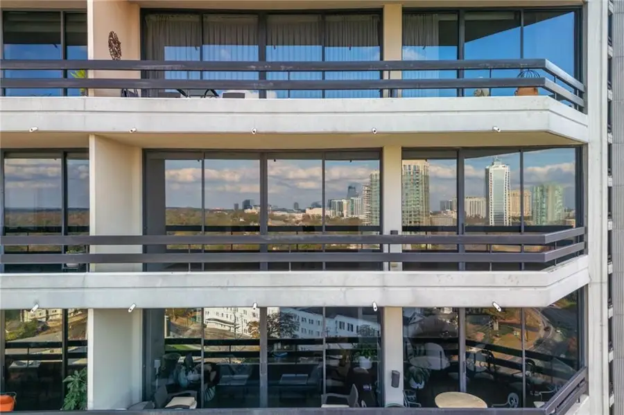 2660 Peachtree Road Nw #22E, Atlanta, GA 30305 - Image #2