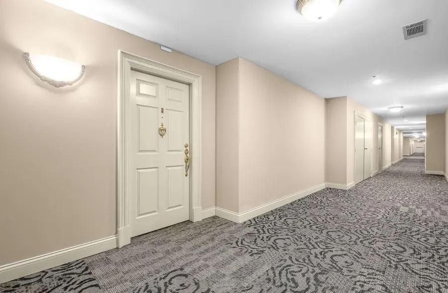 211 Colonial Homes Drive Nw #2507, Atlanta, GA 30309 - Image #2