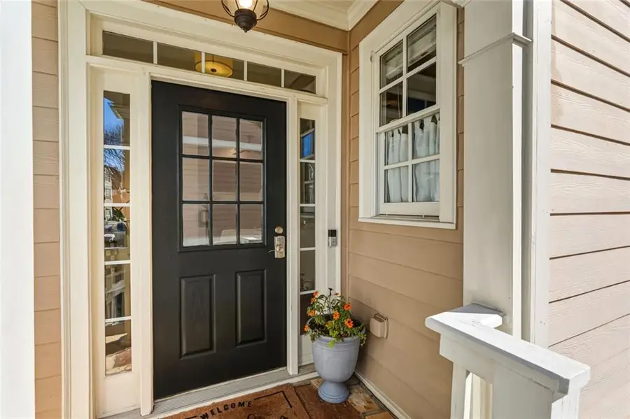 2238 Parkview Court Nw, Atlanta, GA 30318 - Image #2