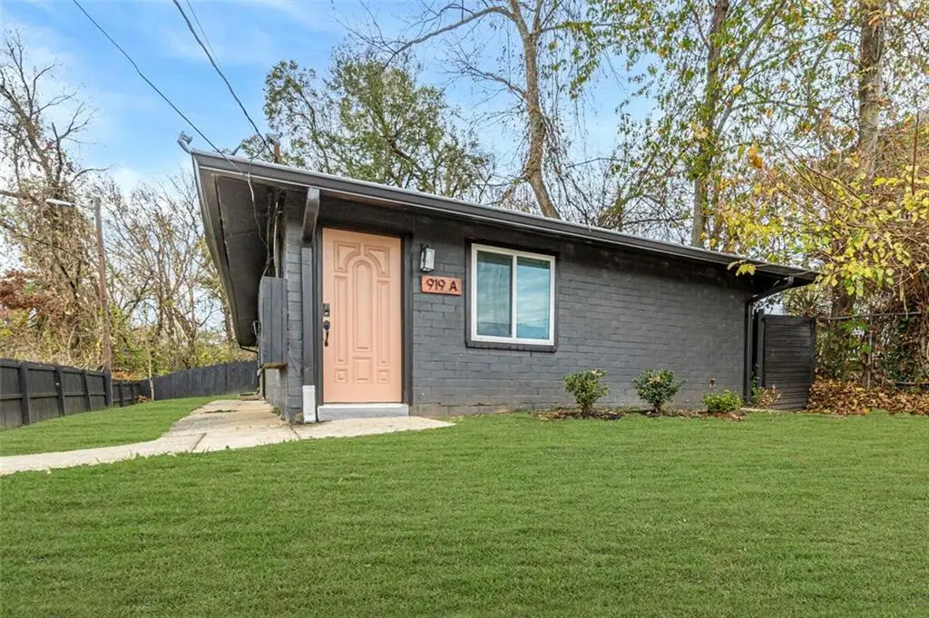 919 Hobson Street Sw, Atlanta, GA 30310 - Image #1