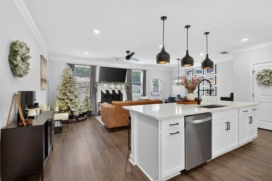 2995 Edgemont Lane Sw, Marietta, GA 30008 - Image #2