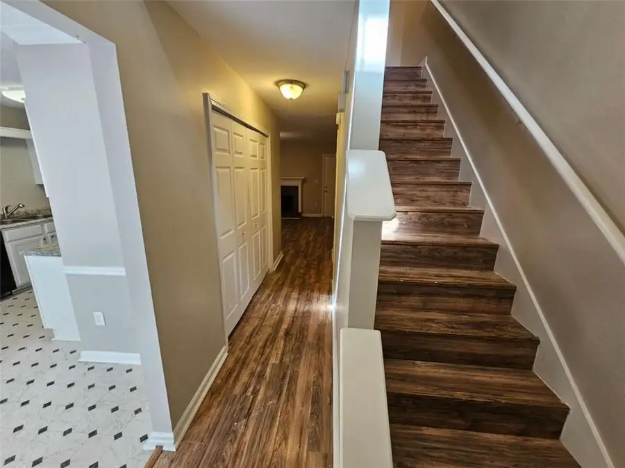 6718 Roscommon Drive, Austell, GA 30168 - Image #2