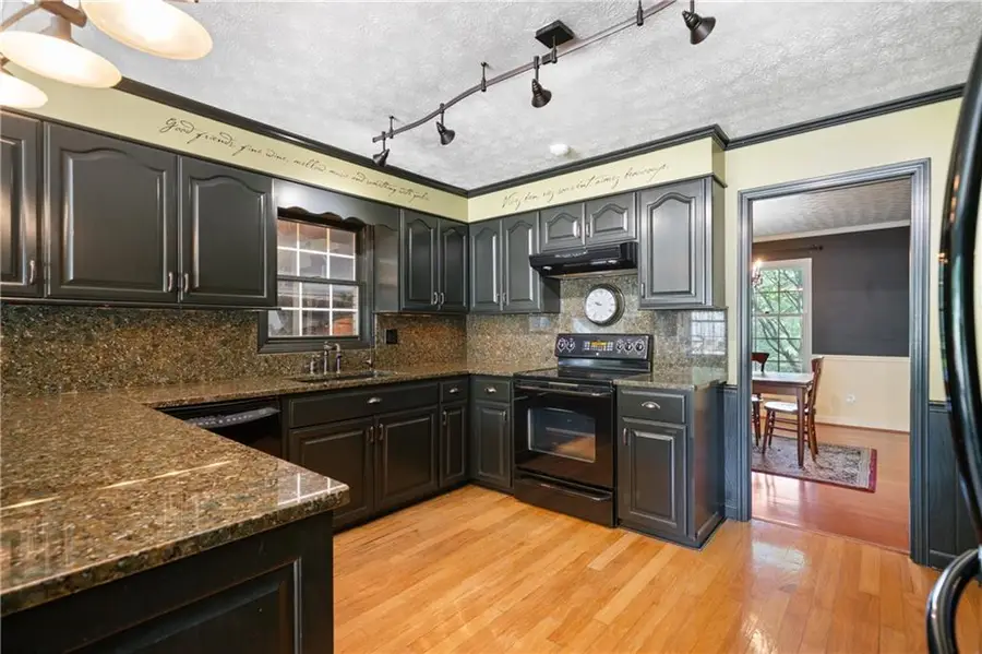 400 Simpson Road Ne, White, GA 30184 - Image #3