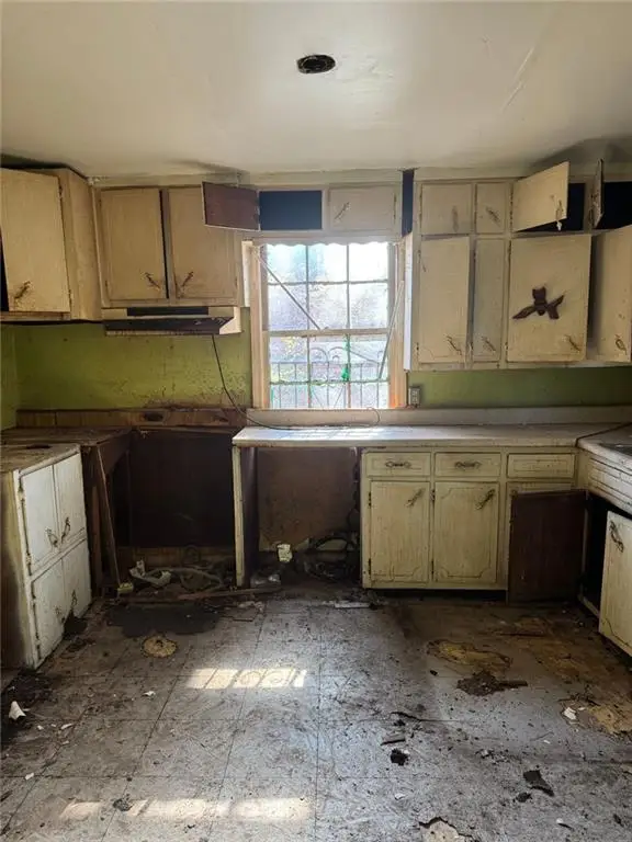 1096 3rd Street Nw, Atlanta, GA 30318 - Image #2