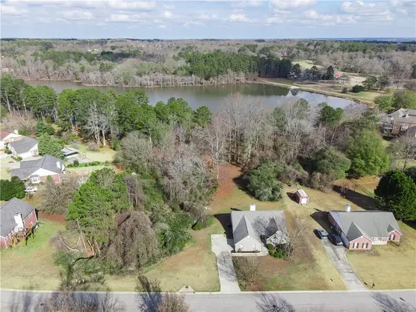 719 Overlook Drive, Winder, GA 30680