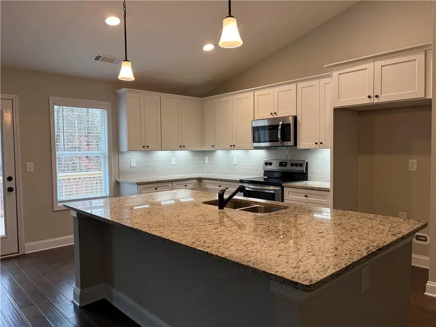 561 Oconee Lane, Commerce, GA 30529 - Image #3