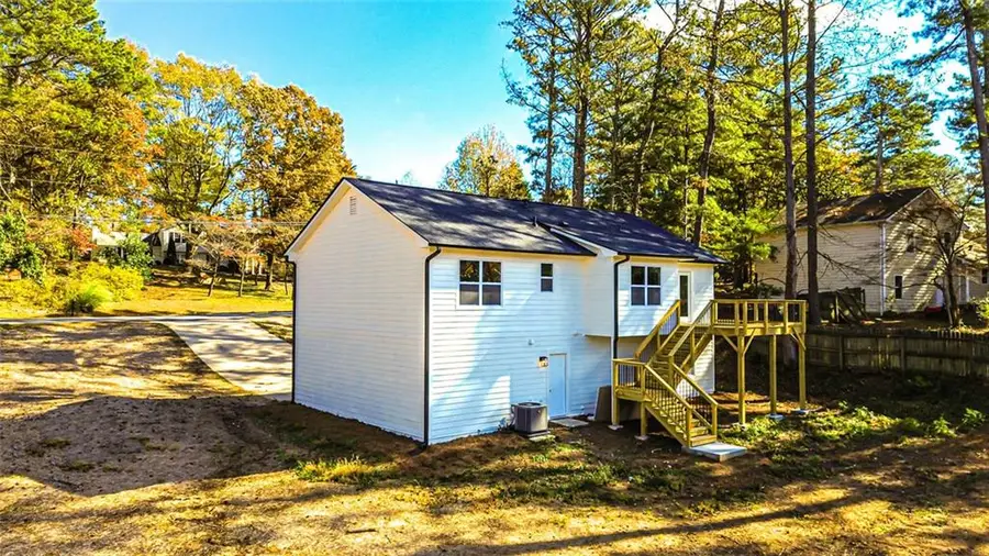 4094 Dollar Circle, Suwanee, GA 30024 - Image #3