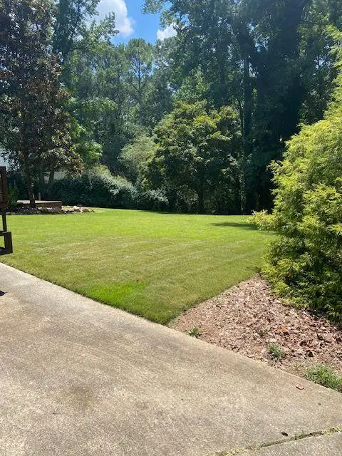 725 Navarre Drive, Stone Mountain, GA 30087 - Image #2