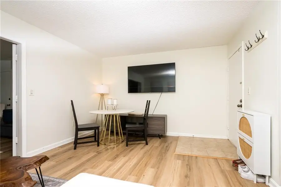 127 Lablanc Way Nw, Atlanta, GA 30327 - Image #3