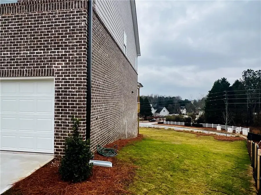 467 Collier Mills Road, Lawrenceville, GA 30045 - Image #2
