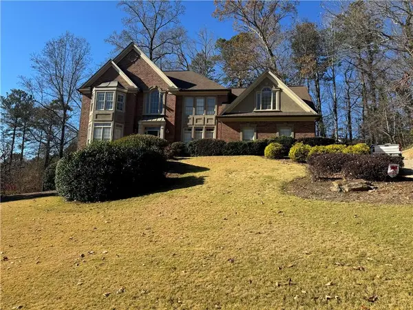 2130 Azalea Drive, Roswell, GA 30075