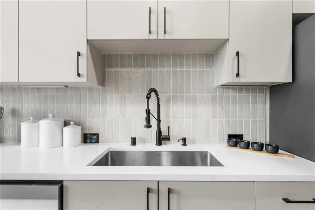 250 Pharr Road Ne #704, Atlanta, GA 30305 - Image #1