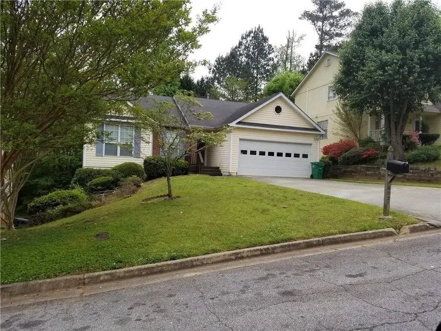 692 Shore Overlook, Lithonia, GA 30058 - Image #2