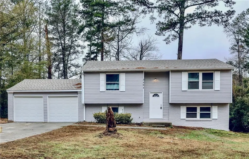 3591 Bramblevine Circle, Lithonia, GA 30038 - Image #1