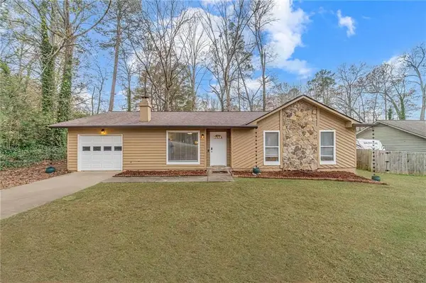 30 Saratoga Drive, Lawrenceville, GA 30044