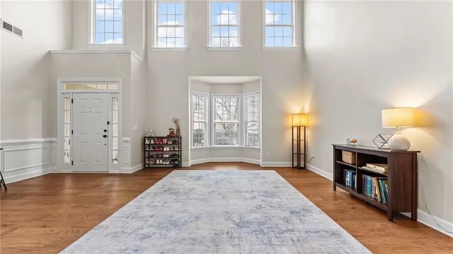 211 Woodview Lane, Woodstock, GA 30188 - Image #3