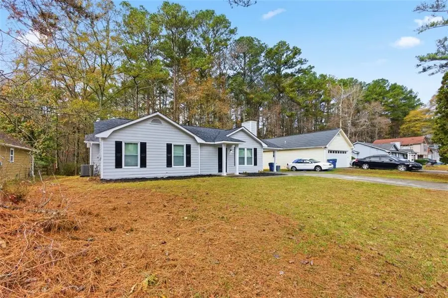 6385 Emerald Pointe Circle, College Park, GA 30349 - Image #3