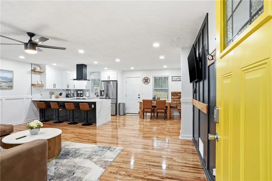 612 Mincey Woods Court, Stone Mountain, GA 30087 - Image #3