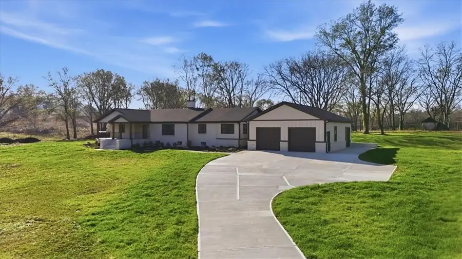 32 Church Street, Taylorsville, GA 30178 - #3